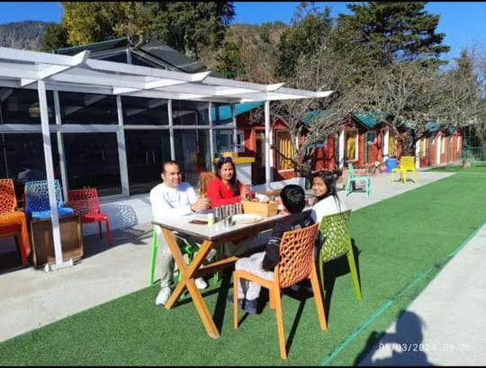 The Himalaya Retreat Resort, Experience Nature In The Lap Of Himalayas มัสซูรี ภายนอก รูปภาพ